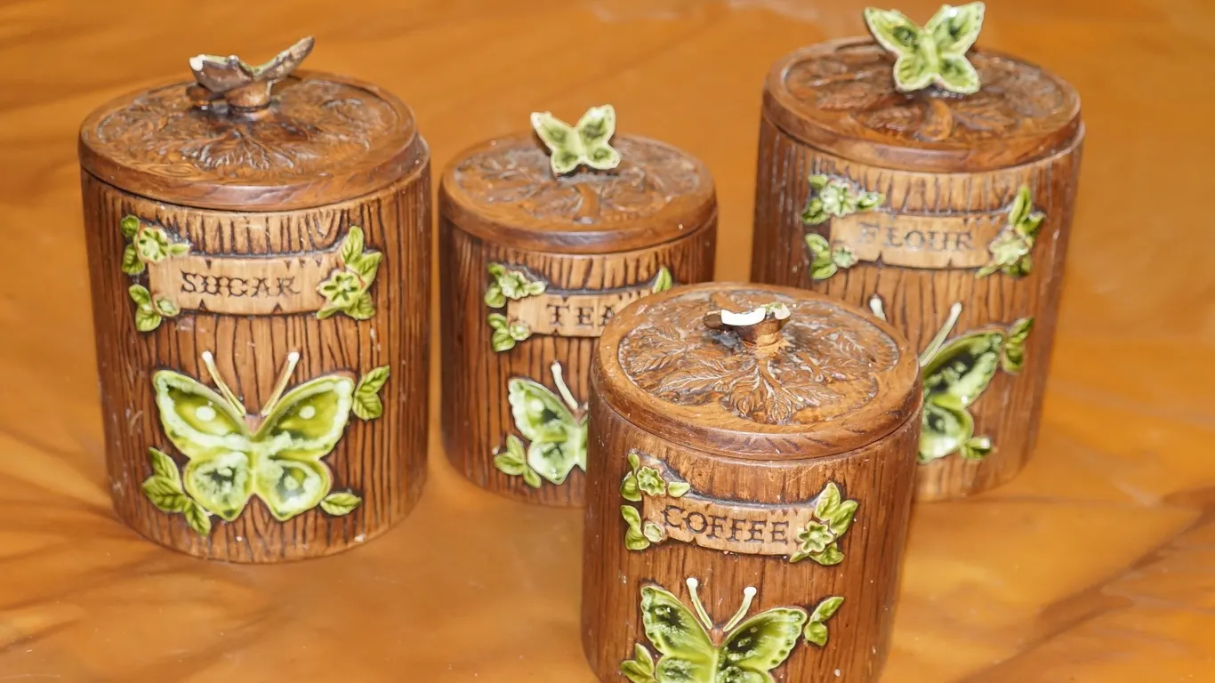 Treasure Craft Canister Set