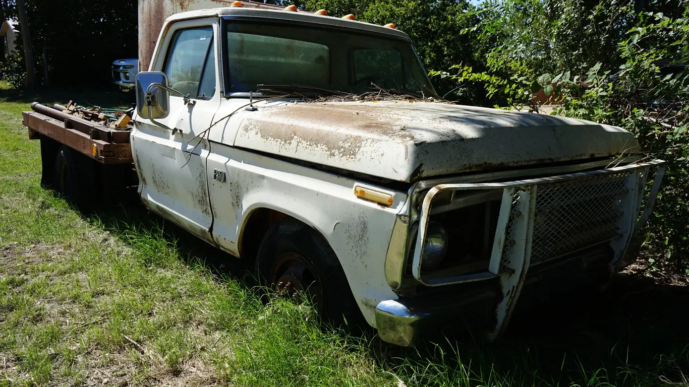 1975 Ford F350 4 Speed