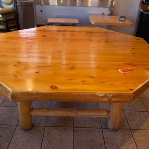 Round Log Table