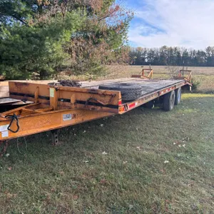 46' Trailer WIth Dual Folding Ramps