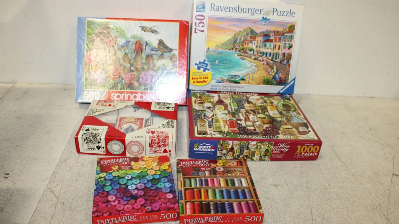 Puzzles & Poker Chips