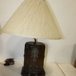 Wood Chest Table Lamp