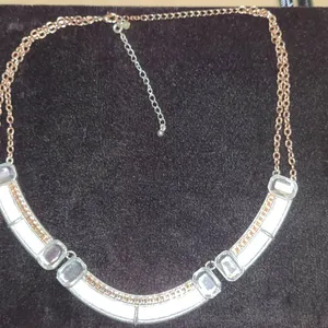 Avon Pretty as a Diamond Statement Necklace 2016 MRC