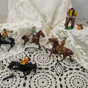Hollow-cast Lead American Cowboys
