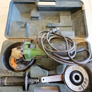 Hitachi 4.5'' Angle Grinder W/Case G12SR2, Works