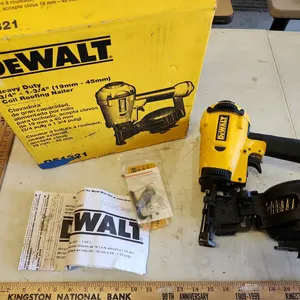 Dewalt Heavy Duty Coil Roofing Nailer Model D51321  3/4'' - 1-3/4'' W/Box, Works