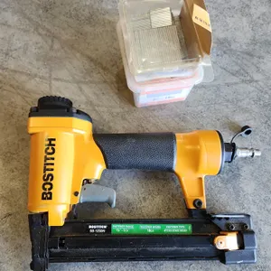 Bostitch Brad Nailer 18Ga Model SB-125BN With Nails, Works