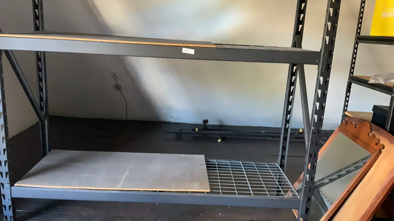 Industrial Shelving unit with wire rack 