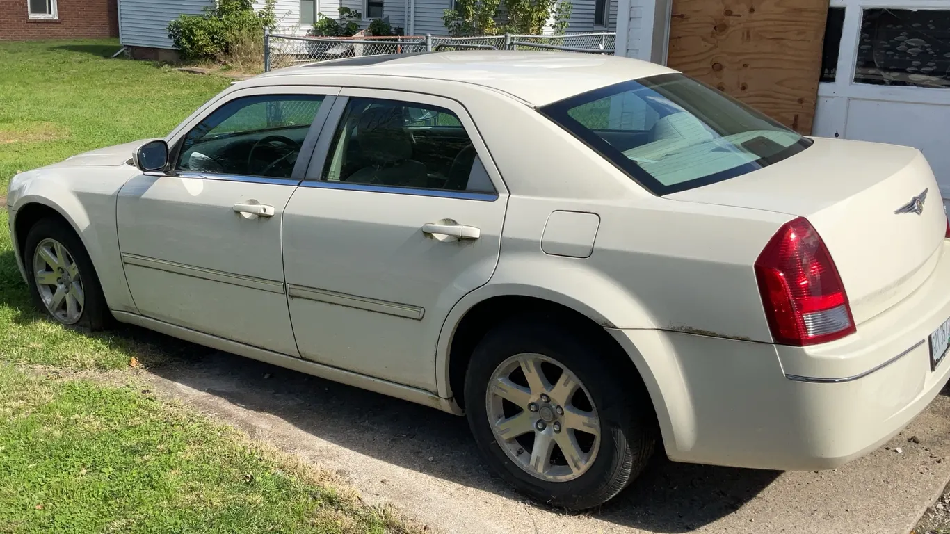 Chrysler 300 car