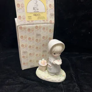 Precious Moments Enesco November Porcelain Figurine 110108