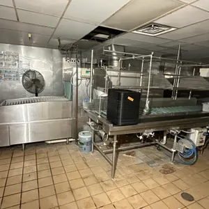 Hobart Commercial Dishwashing System.Mod. 1900S SN. 271194912