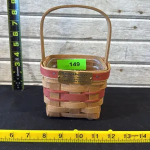 1986 Longaberger Christmas Candy Cane Basket