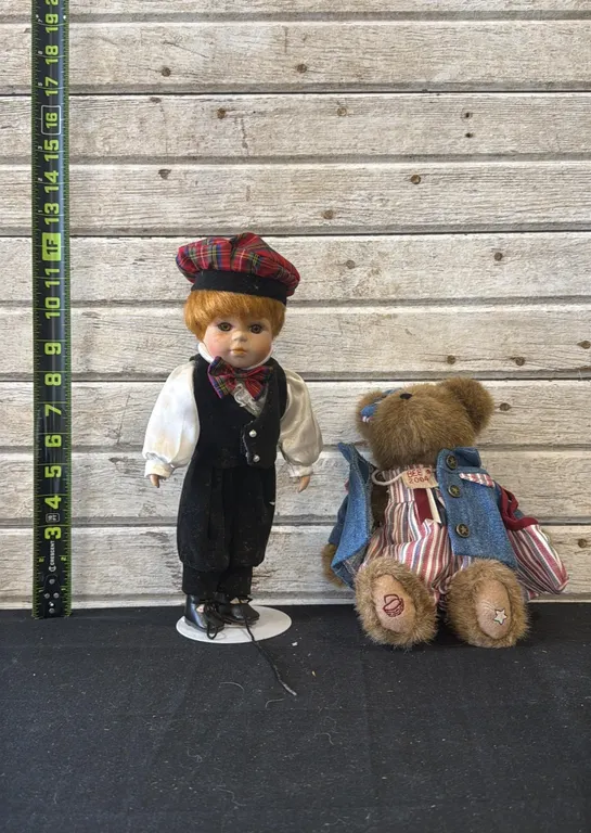 Longaberger 2004 Bee Collection Bear & Doll Set
