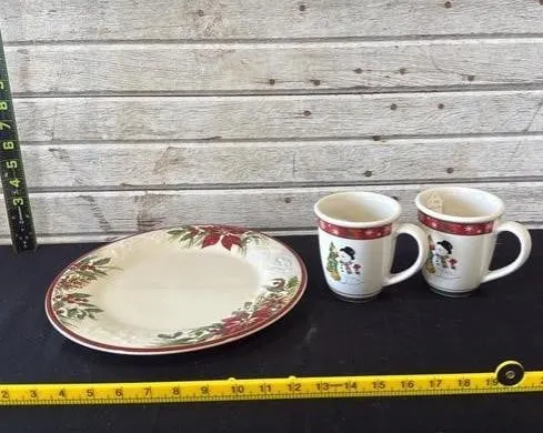 Longaberger Plate and Two Mugs Holiday Set