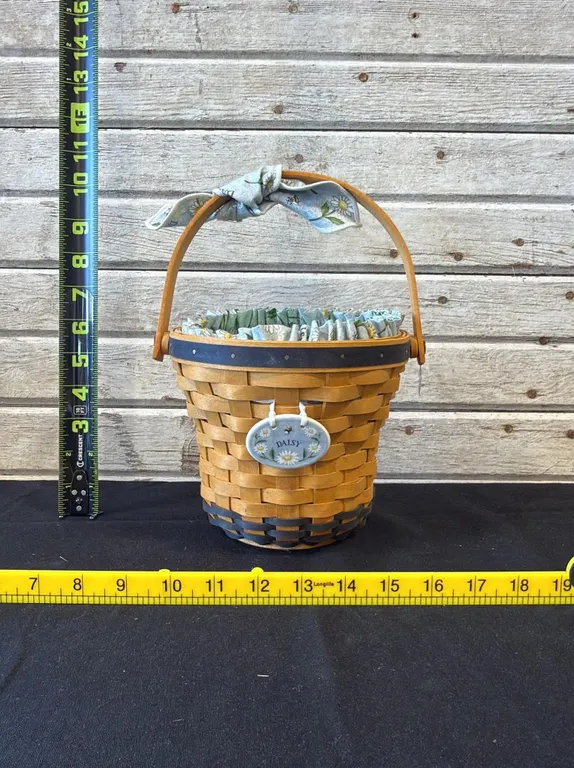 Longaberger Woven Daisy Basket with Fabric Liner