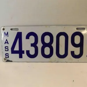 Vintage 1914 Massachusetts License Plate - White