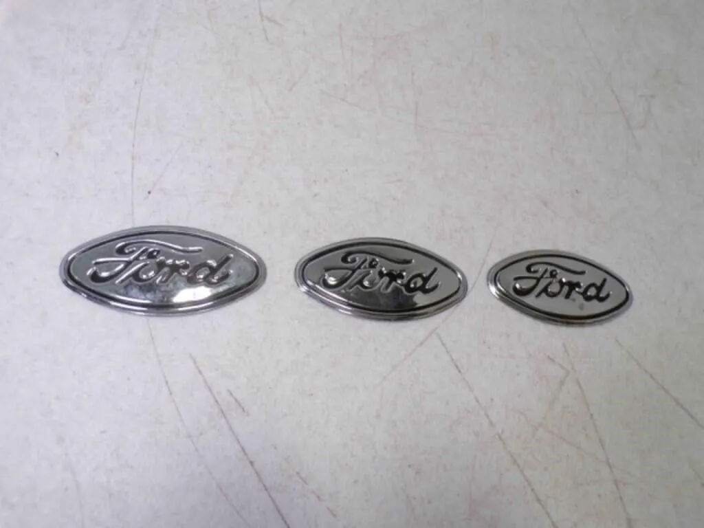 3 1931 Ford Radiator Shell Emblems