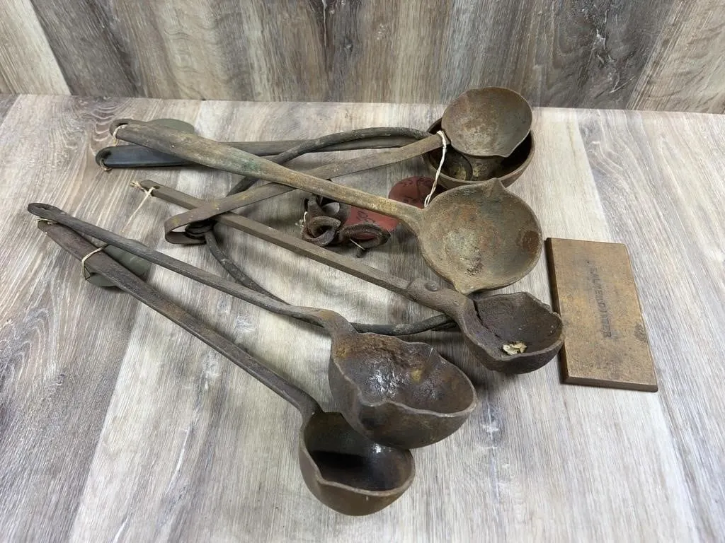 Cast Iron Lead Melting Ladles & Foundry Tools
