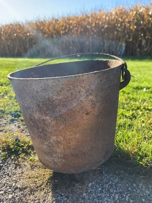 Cast Iron Cauldron Pot with Swing Handle
