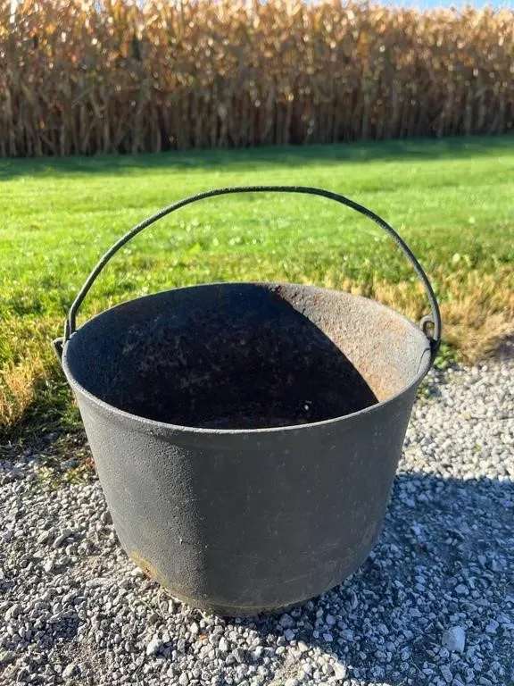 Cast Iron Flat Bottom Hearth Kettle Pot