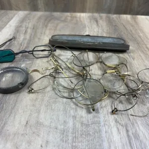 Spectacles with Metal Case & Green Lens