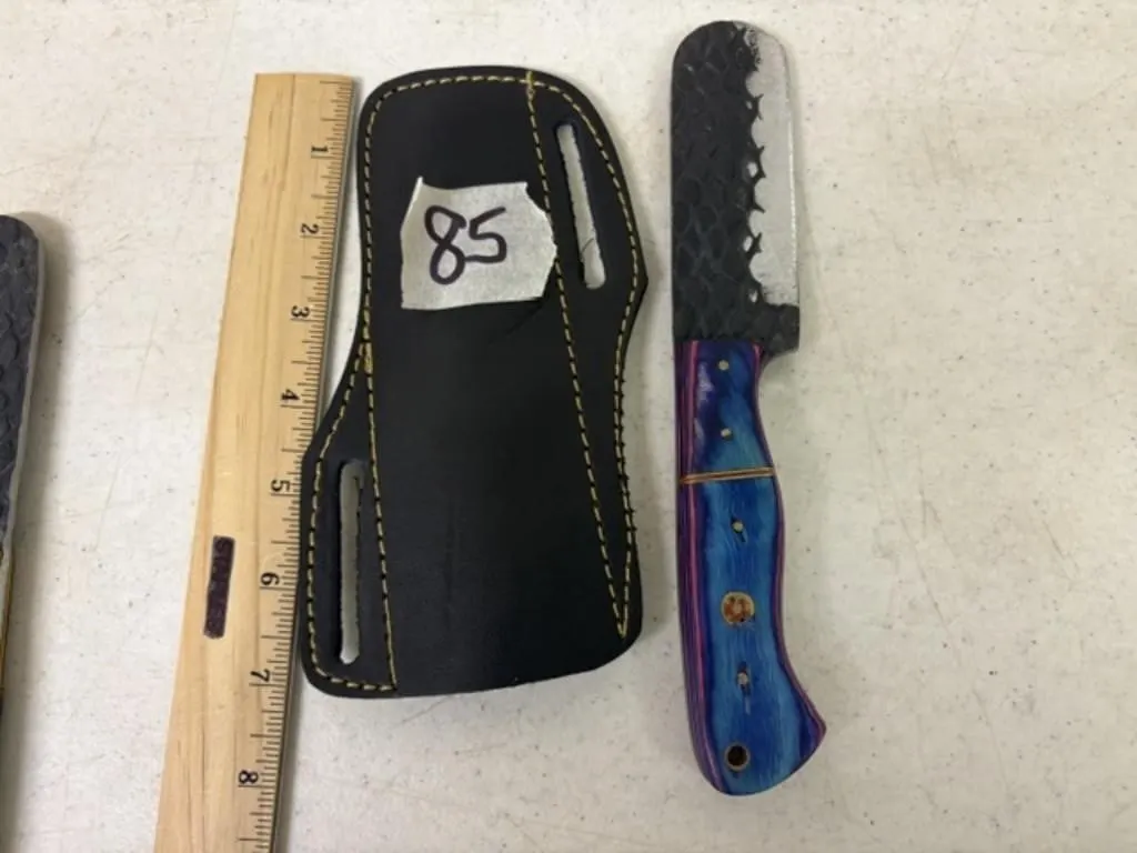 KNIFE