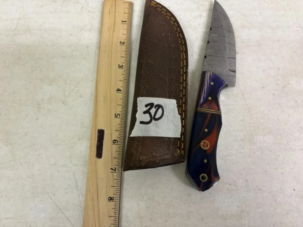 KNIFE