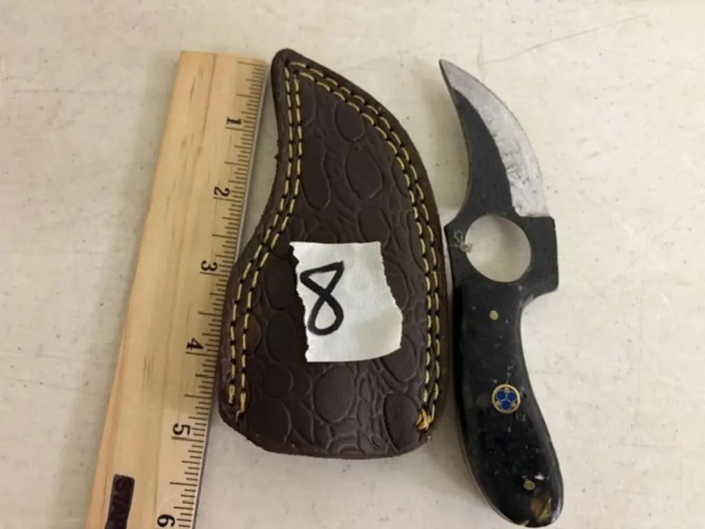 KNIFE