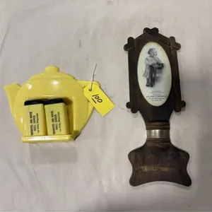 La Valle WI Advertisement S&P / Wood Hanger