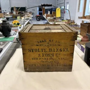 Stolte, Dangel & Foss Co. Reedsburg WI Egg Crate