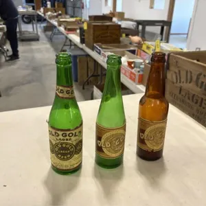 (3) Reedsburg Brewery Old Gold Long Neck Bottles