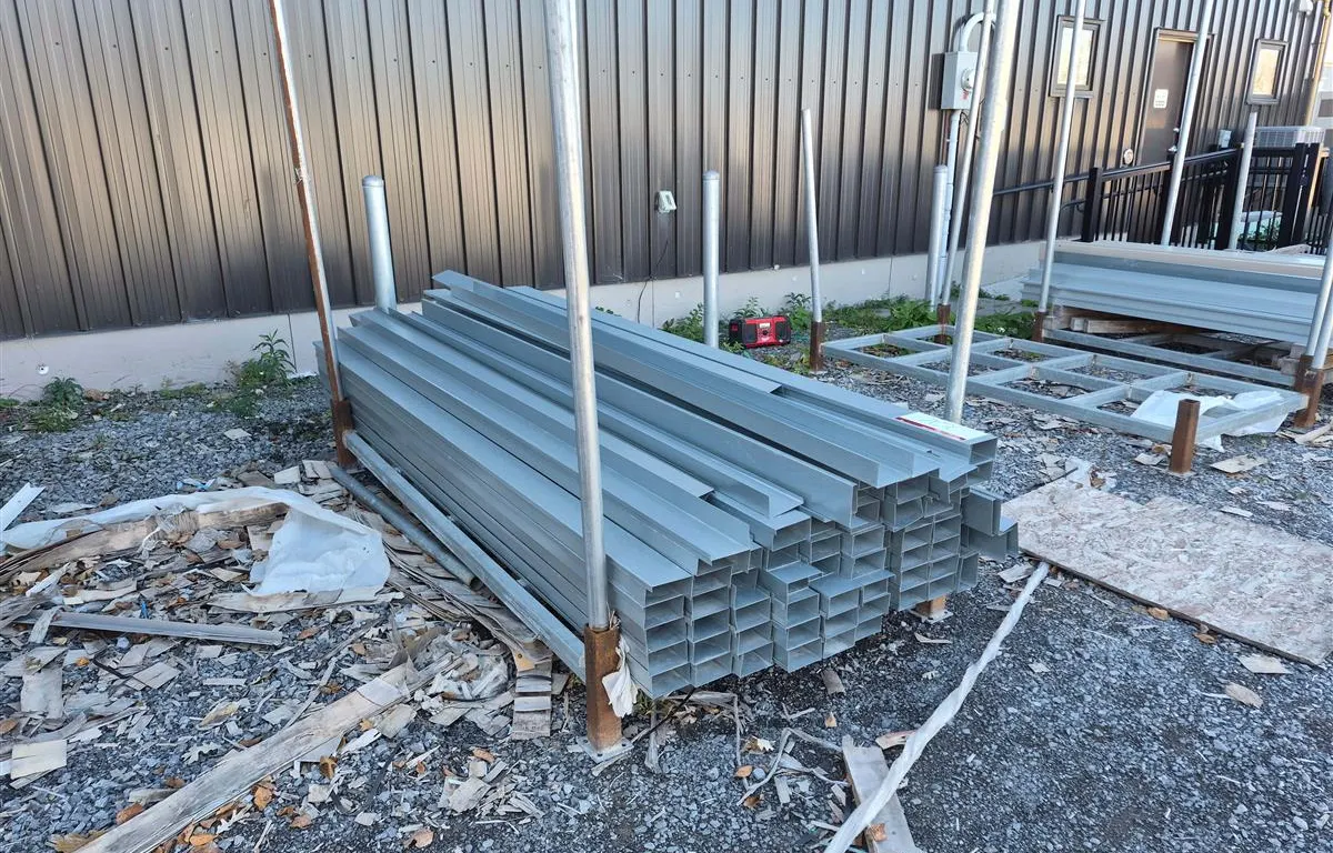 Galvanized Metal Framing Sections w/ Racking
UNRESERVED