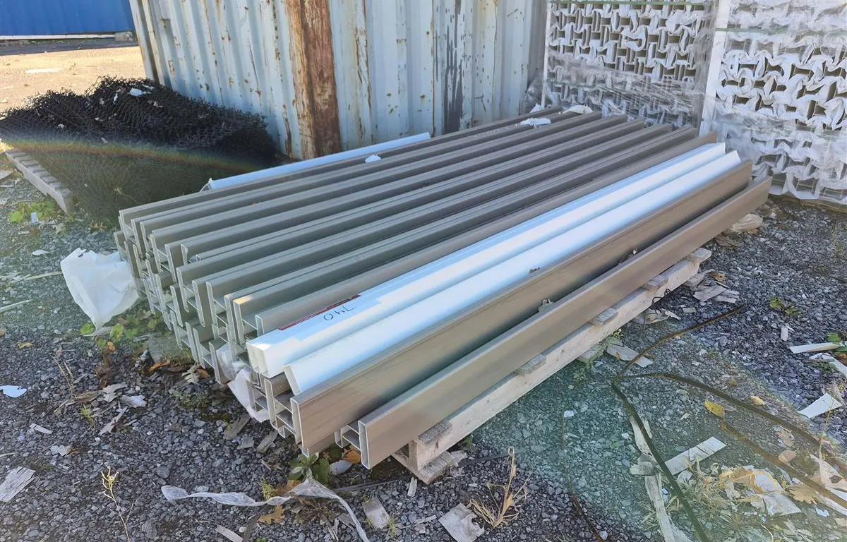 Assorted Fence/Deck Posts
UNRESERVED