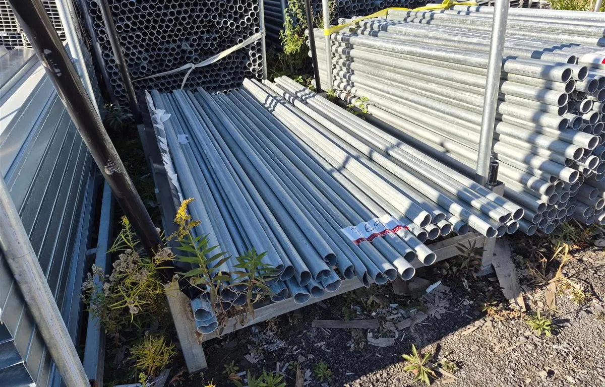 Galvanized Steel Pipe w/Racking
UNRESERVED