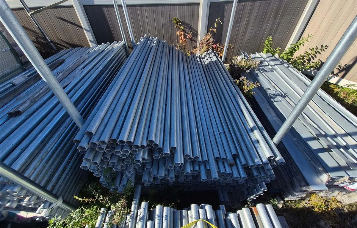 Galvanized Steel Pipe w/ Racking
UNRESERVED
