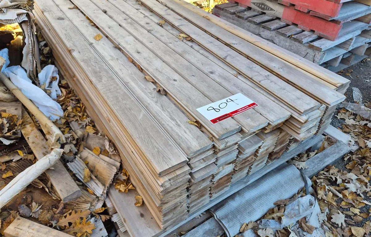 Wood Decking Planks
UNRESERVED