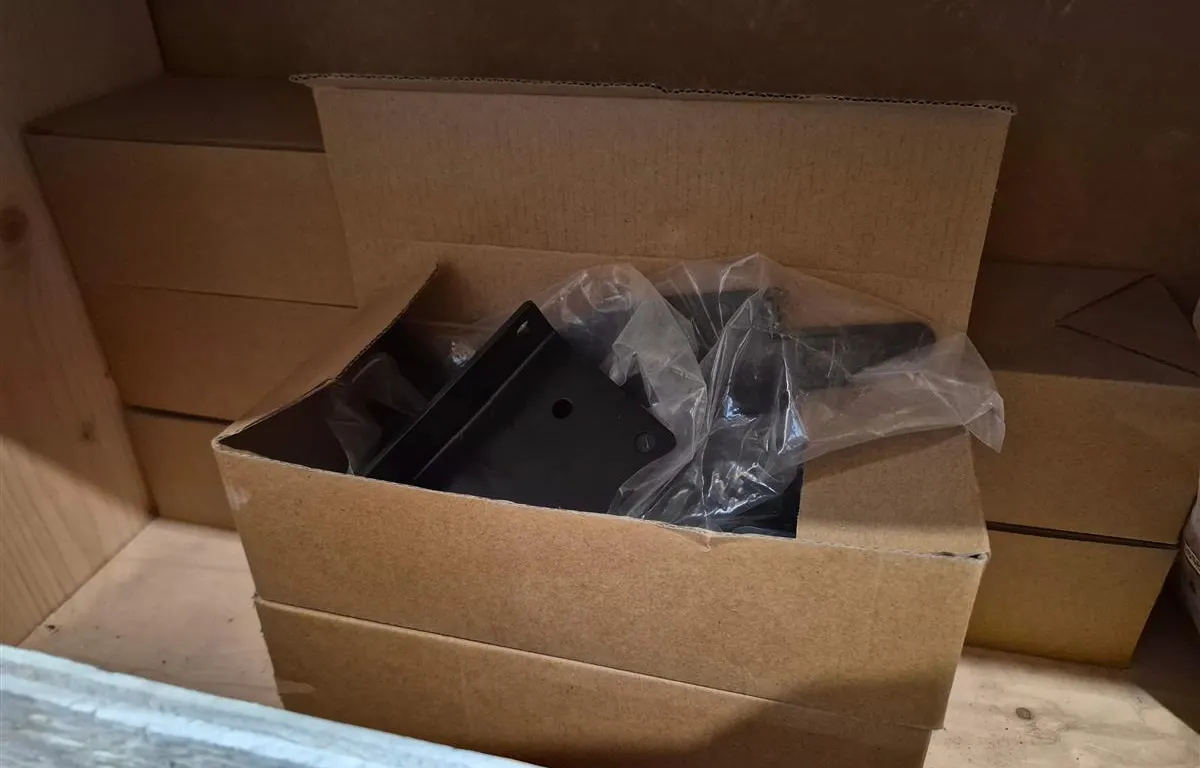 Assorted Black Steel Mounting Brackets
UNRESERVED
