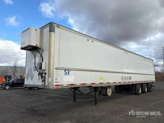 2015 Vanguard 53 ft x 102 in Tri/A Van Trailer