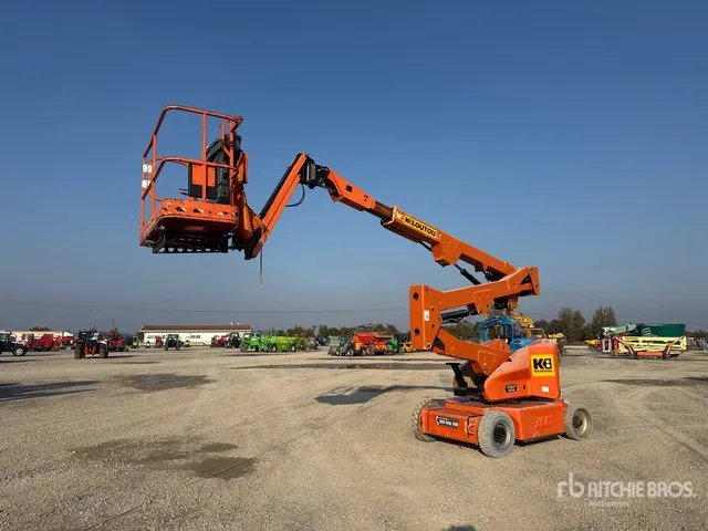 2013 JLG E400AJPN Electric Articulating Boom Lift