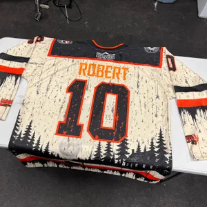 #10 Robert Jersey
