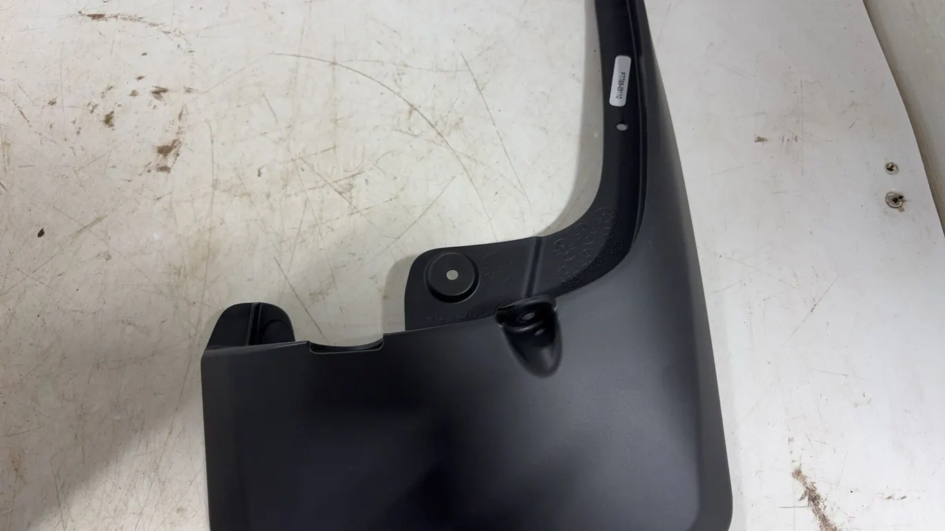 2019 Toyota 4Runner - Right Rear Mudguard