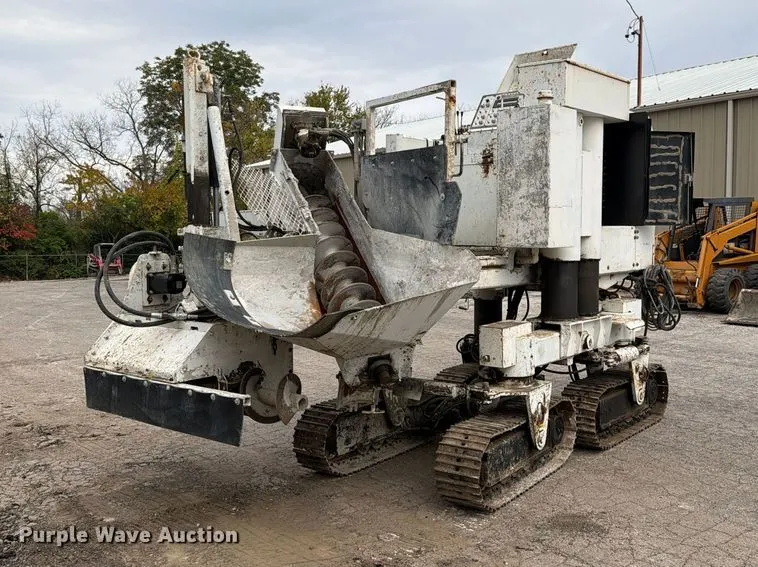 Miller Formless M1000 curb machine