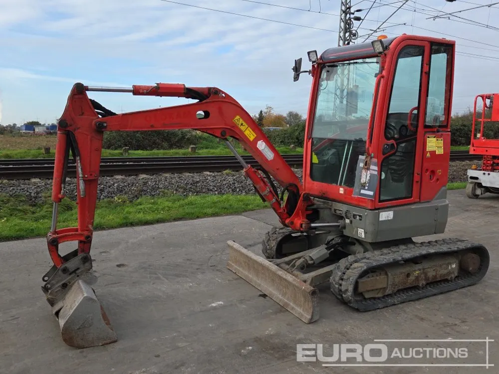 2017 Volvo ECR25D