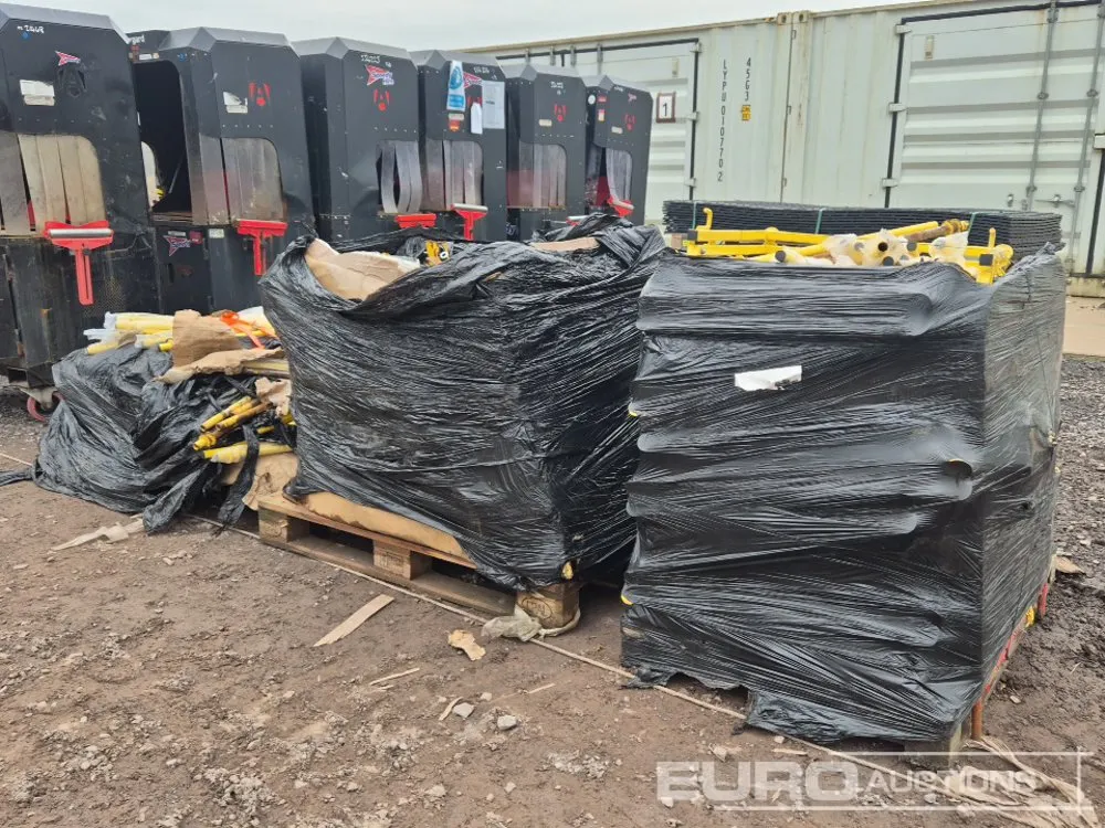 Pallet of Cable Decoiling Stands & Poles (3 of)