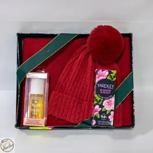 NEW NINE WEST SCARF AND FAUX