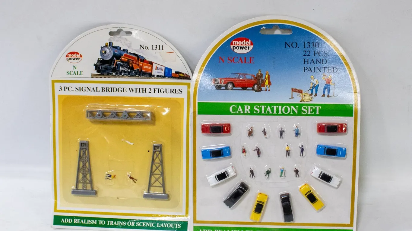 VINTAGE (X2) SEALED MODEL POWER