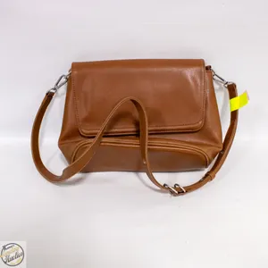 BRAND NAME MATT & MAT HANDBAG