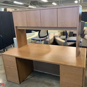 X Large Desk with Hutch