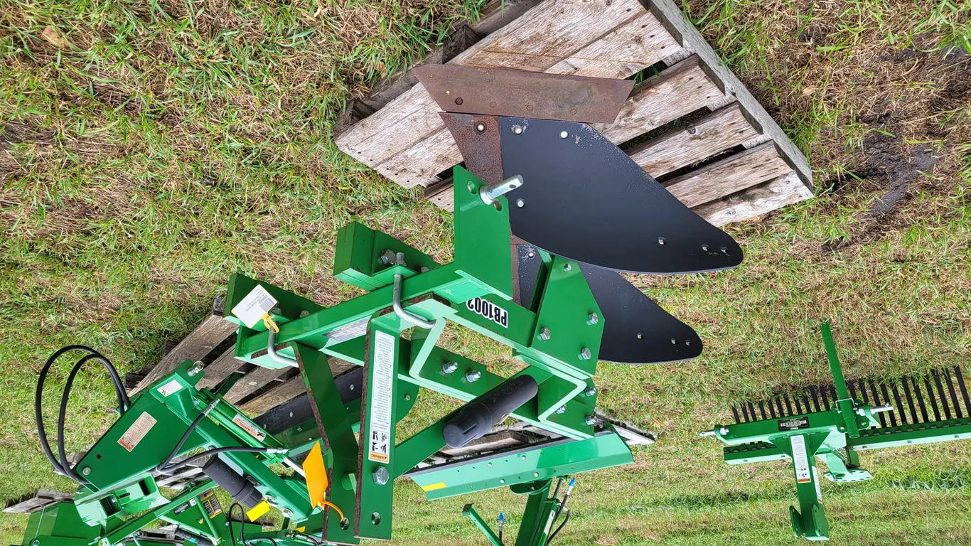 Frontier PB1002 2-Bottom Plow