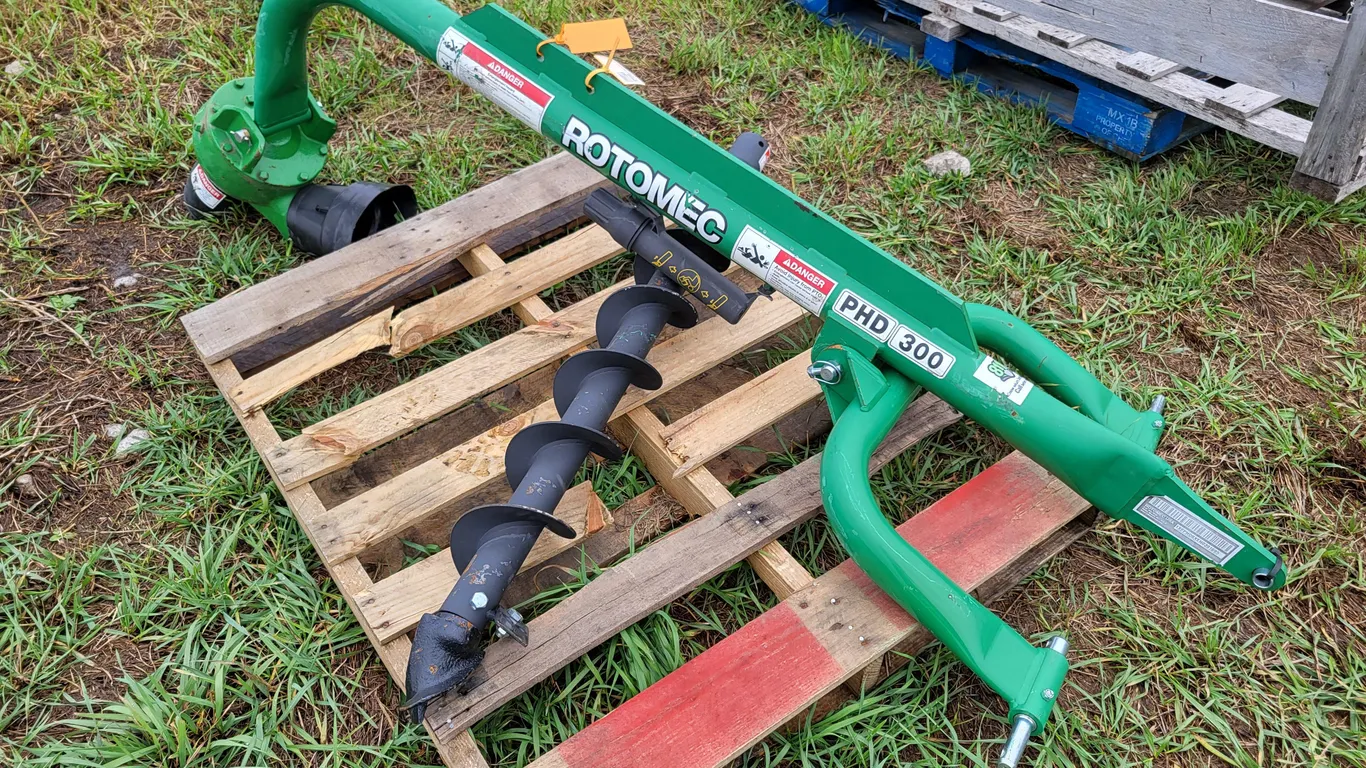 Unused 2022 Frontier PHD300 3PT Post Hole Digger